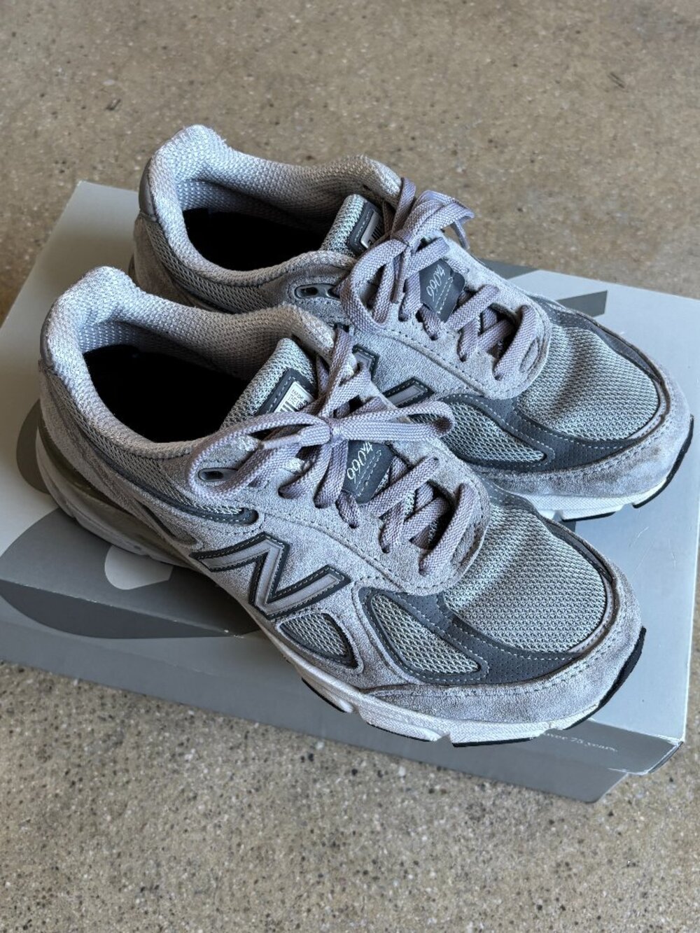 Balance 990 V4 Sneakers Grey Men’s Size 6/ Women's Size 7.5